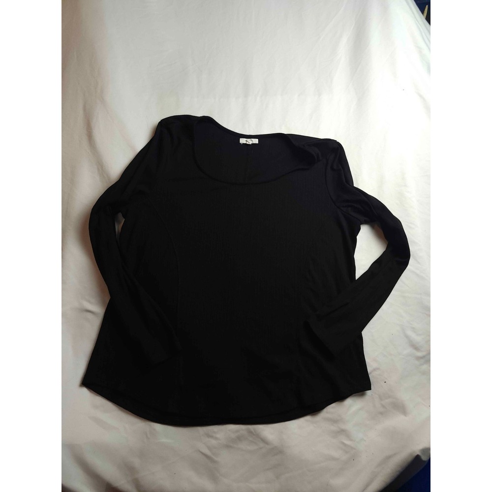 Maurices Top Womens 1X Plus Black Whimsigoth Minimalist Cozy Layering Normcore